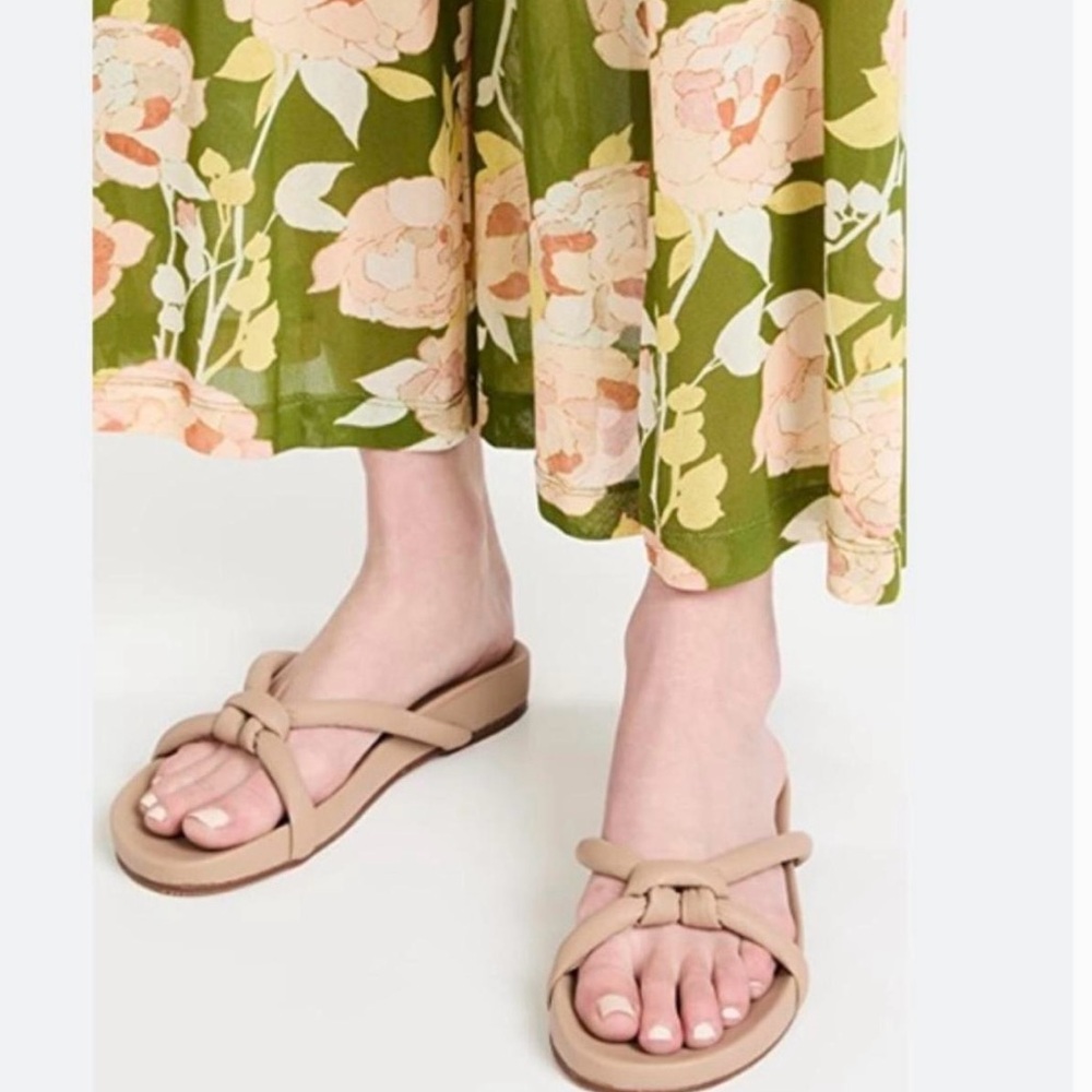 Kaanas Leather Slide Sandals
